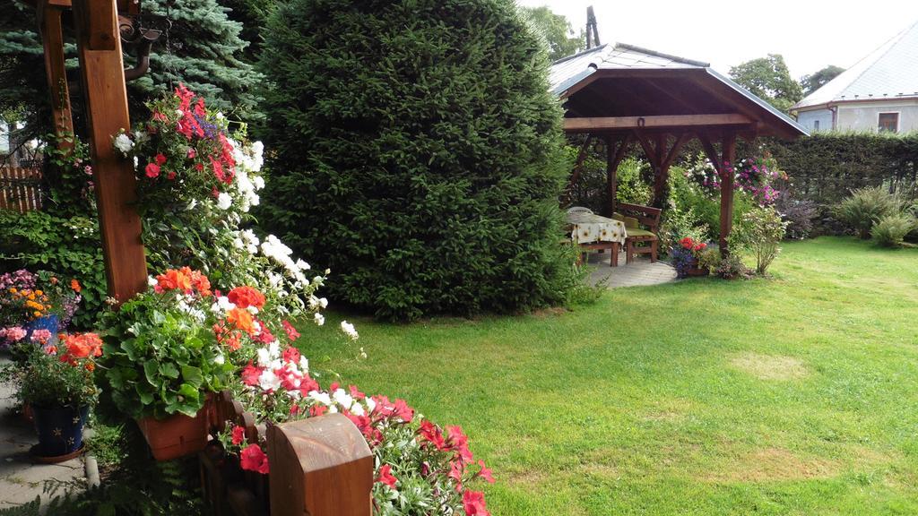 Apartamento U Votápků Nove Hute Exterior foto